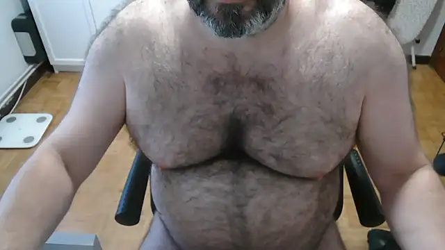 mikeyhotbear online show from 15, 7, 2026