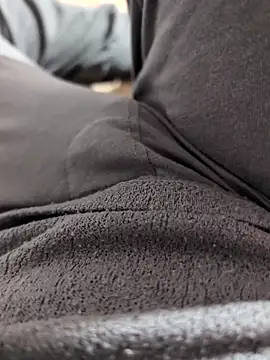 Snapshot of Elixire1 chatting on 3, 11, 2025 Elixire1 online show from 3, 11, 2025