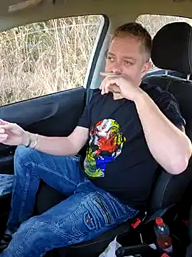 Snapshot of Trucker_Hunter chatting on 28, 1, 2025 Trucker Hunter online show from 28, 1, 2025