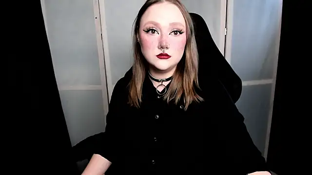 Snapshot of YourDyingBride chatting on 13, 11, 2025 YourDyingBride online show from 13, 11, 2025