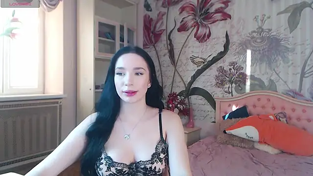 Snapshot of AliciaBow chatting on 24, 2, 2025 AliciaBow online show from 24, 2, 2025