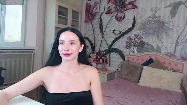 Snapshot of AliciaBow chatting on 20, 9, 2025 AliciaBow online show from 20, 9, 2025
