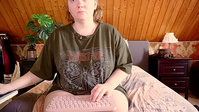 TessaWinter online show from 17, 9, 2025