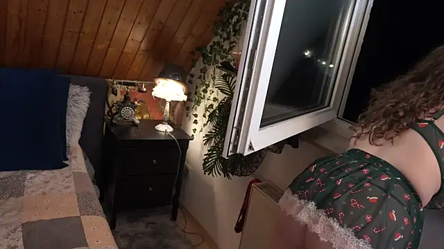 TessaWinter online show from 22, 12, 2025