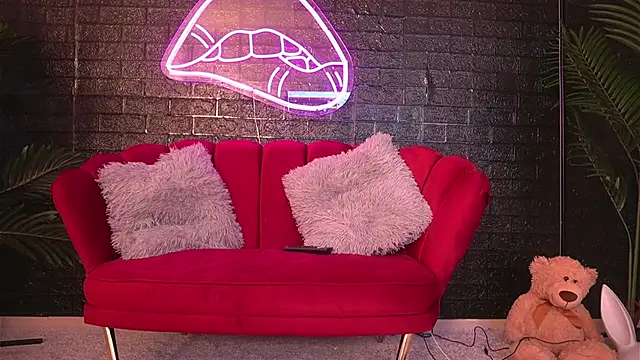 Snapshot of ScarlettQuate chatting on 23, 12, 2024 ScarlettQuate online show from 23, 12, 2024