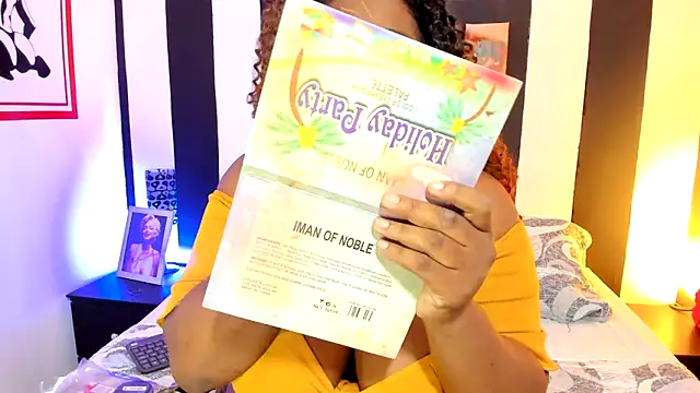 Snapshot of YeminaLeman chatting on 9, 2, 2025 YeminaLeman online show from 9, 2, 2025