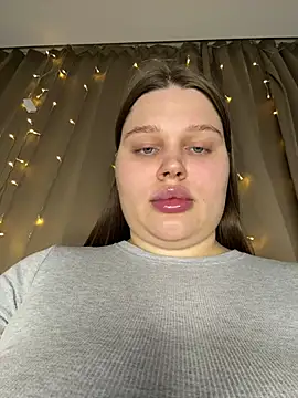 perfect sweety girl online show from 10, 2, 2026