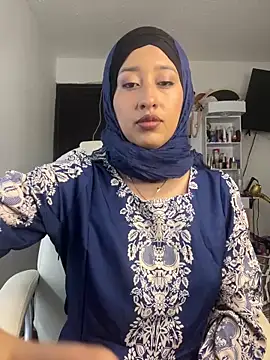 Snapshot of adila_anich chatting on 12, 12, 2024 adila anich online show from 12, 12, 2024