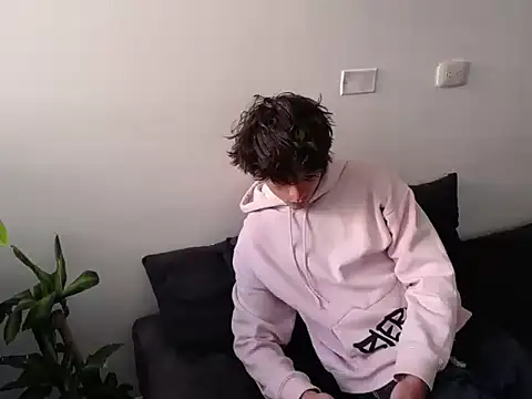 Santiago kiler online show from 31, 1, 2025