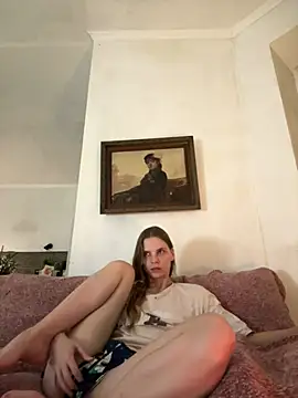 Snapshot of LeyaJohnson chatting on 12, 1, 2025 LeyaJohnson online show from 12, 1, 2025