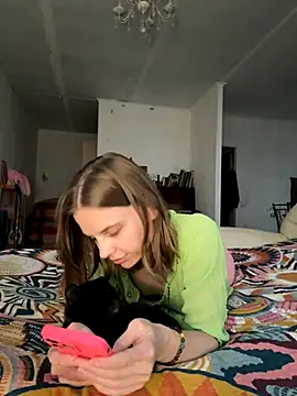 Snapshot of LeyaJohnson chatting on 21, 11, 2025 LeyaJohnson online show from 21, 11, 2025