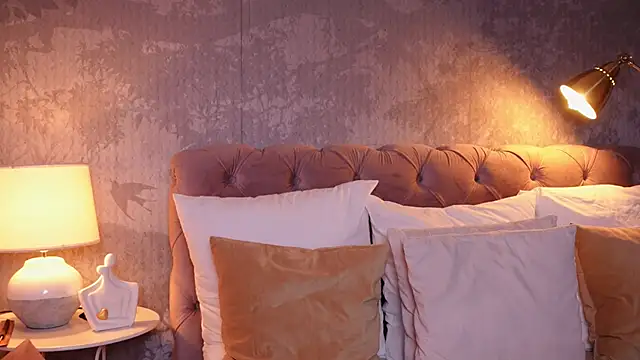 AngelaFay online show from 11, 3, 2025