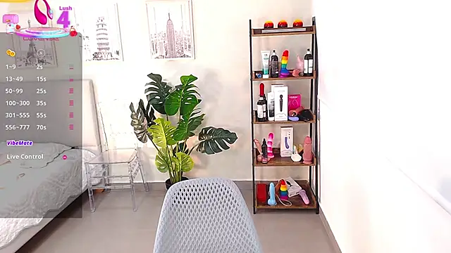 Sassy--Girl online show from 14, 3, 2025