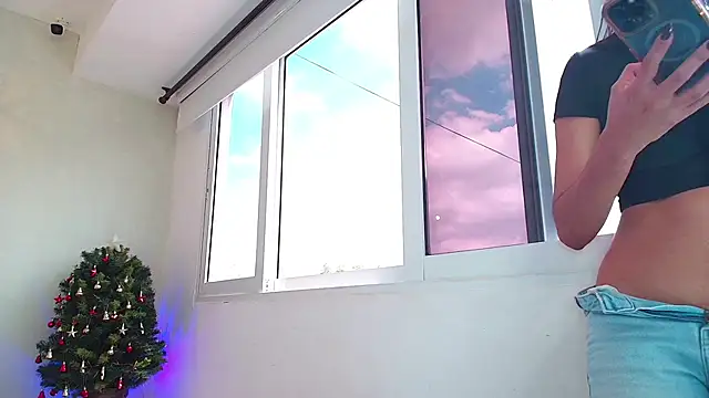 Sassy--Girl online show from 27, 11, 2025