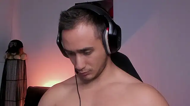 Snapshot of AlexRivera6 chatting on 3, 2, 2025 AlexRivera6 online show from 3, 2, 2025