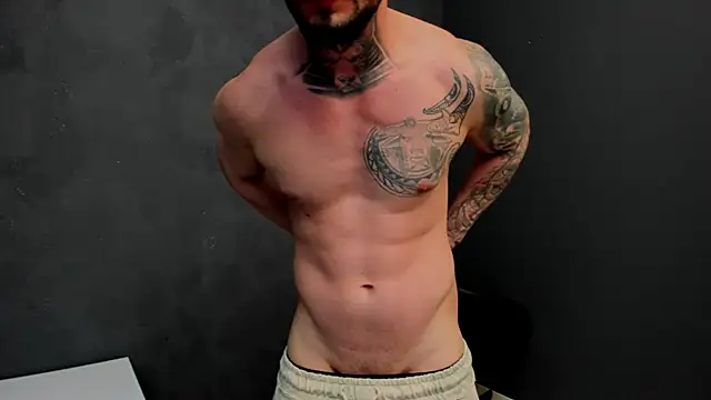 Snapshot of BrianHunts chatting on 12, 1, 2025 BrianHunts online show from 12, 1, 2025