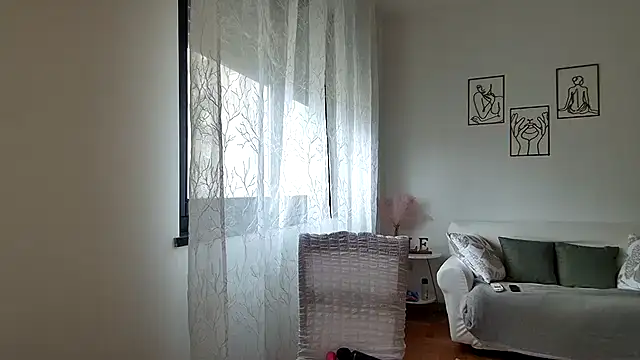 Daleliana online show from 2, 4, 2026