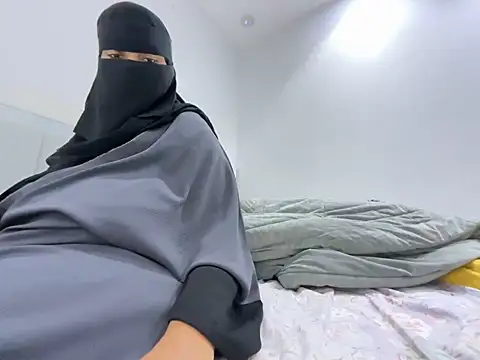 Snapshot of Submissive_Arab chatting on 30, 12, 2024 Submissive Arab online show from 30, 12, 2024