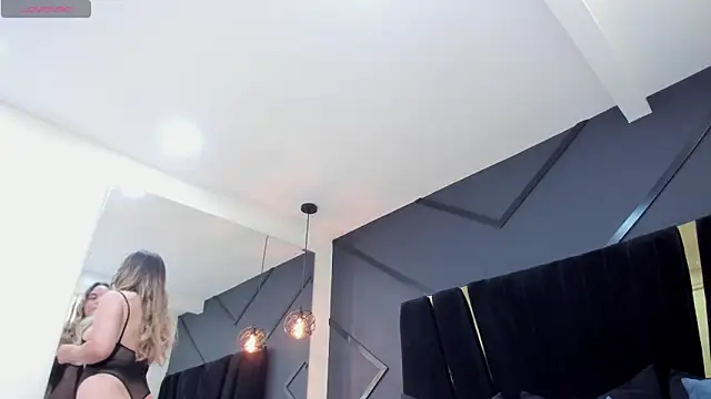 princesaparis online show from 13, 3, 2026