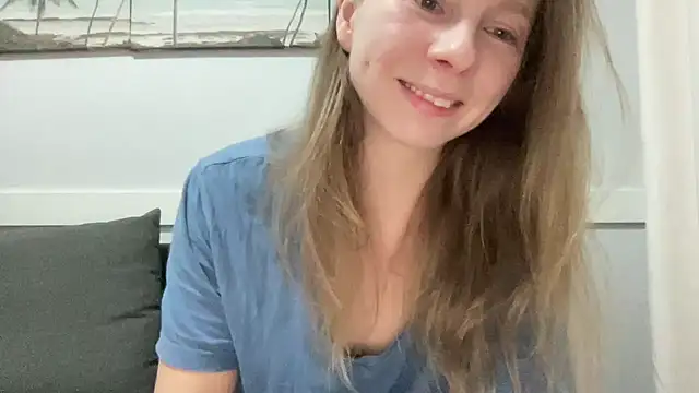 Snapshot of SweetLucy96 chatting on 15, 1, 2025 SweetLucy96 online show from 15, 1, 2025