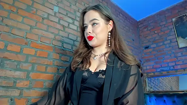 Snapshot of MistressMilana chatting on 13, 12, 2024 MistressMilana online show from 13, 12, 2024