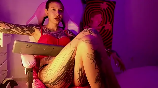 goddess vee  online show from 27, 3, 2026