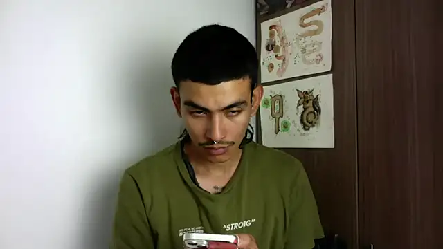 sorry-mom69 online show from 3, 10, 2025