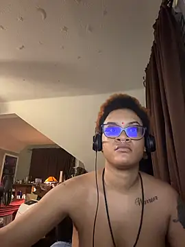 nickytheehawtie online show from 3, 3, 2026