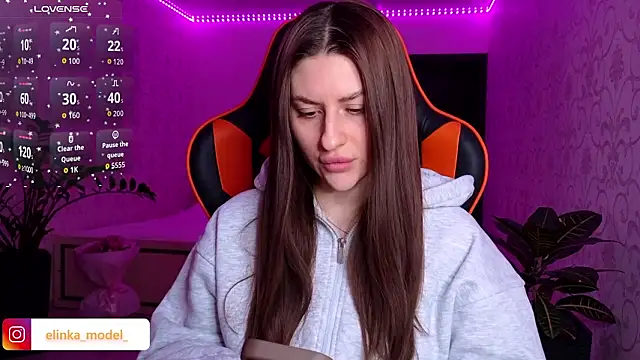 Snapshot of Elishka_ chatting on 6, 2, 2026 Elishka online show from 6, 2, 2026