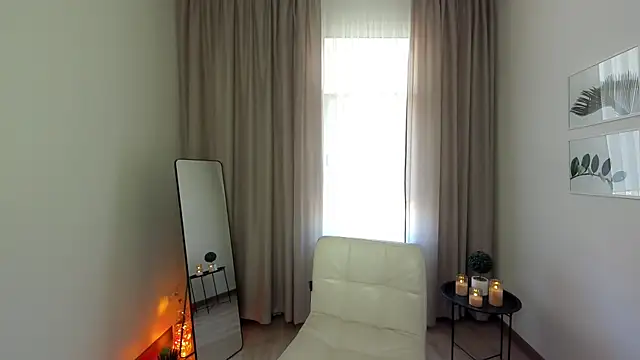 MirandaQueen online show from 19, 7, 2026