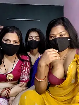 cutee  crazy online show from 10, 3, 2026