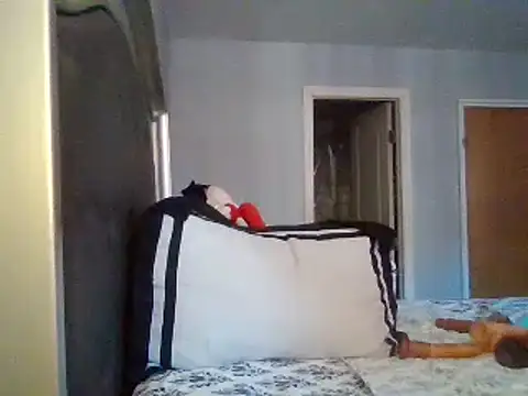 MSweetLindaParks online show from 1, 2, 2025