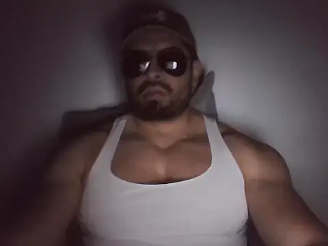 Snapshot of marcus002001 chatting on 30, 3, 2026 marcus002001 online show from 30, 3, 2026