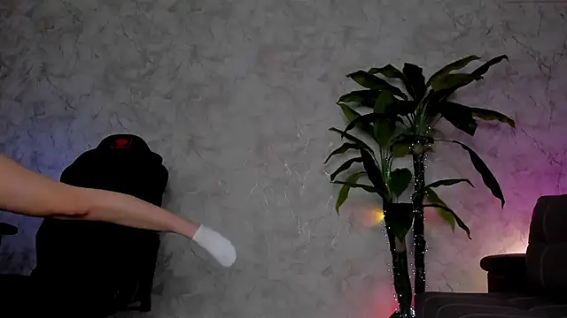 Snapshot of Emma7 chatting on 15, 9, 2025 Emma7 online show from 15, 9, 2025