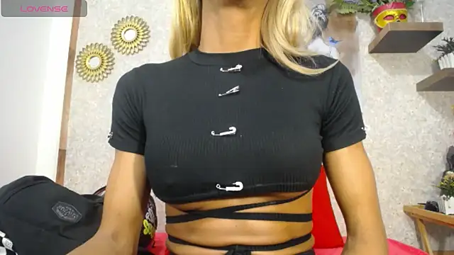 SexyLindaBig online show from 2, 10, 2025