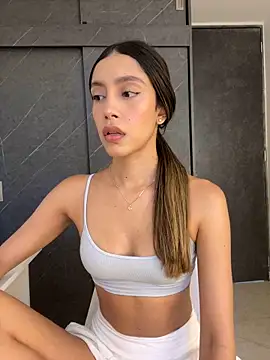 Snapshot of SelenaStone chatting on 29, 12, 2024 SelenaStone online show from 29, 12, 2024