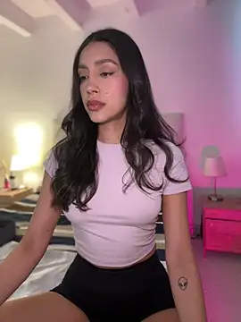 SelenaStone online show from 20, 4, 2026