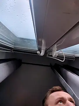 Snapshot of geilehure26 chatting on 28, 10, 2025 geilehure26 online show from 28, 10, 2025