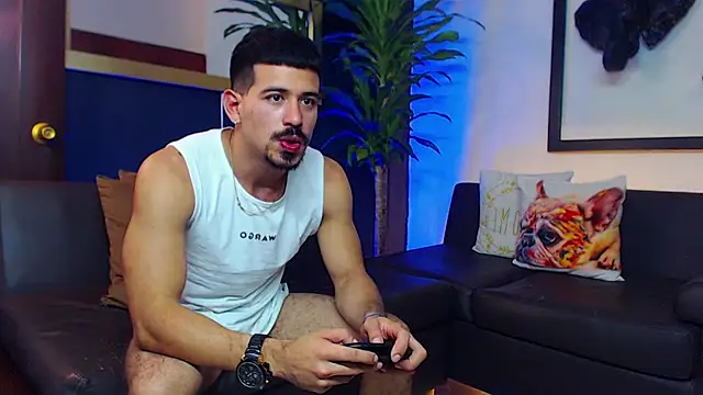 Snapshot of Markboyl chatting on 8, 1, 2025 Markboyl online show from 8, 1, 2025