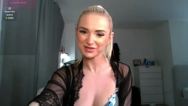 chelseablonde online show from 12, 1, 2025