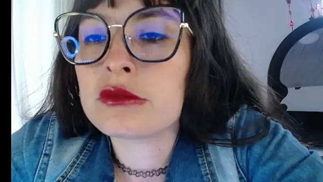 Alexandrasaenz online show from 12, 11, 2025