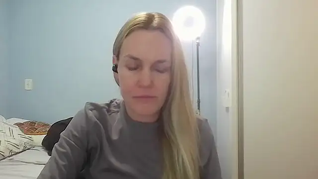 Snapshot of Annylove1 chatting on 30, 6, 2026 Annylove1 online show from 30, 6, 2026