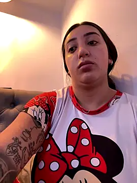 Snapshot of Hannahoff chatting on 4, 12, 2024 Hannahoff online show from 4, 12, 2024