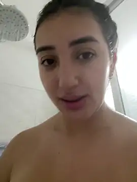 Snapshot of Hannahoff chatting on 7, 3, 2025 Hannahoff online show from 7, 3, 2025