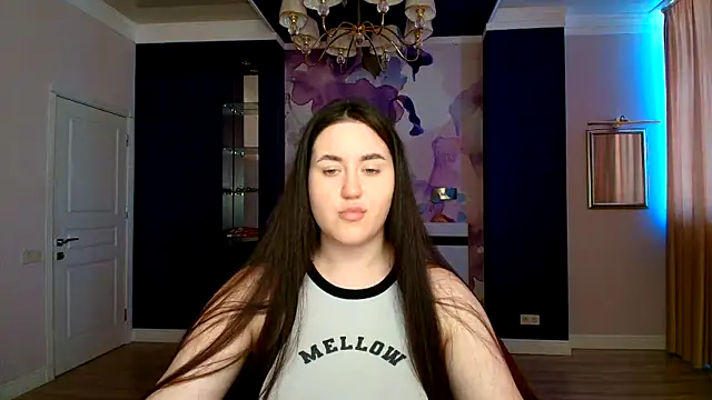 Roxie Bradley online show from 21, 3, 2025