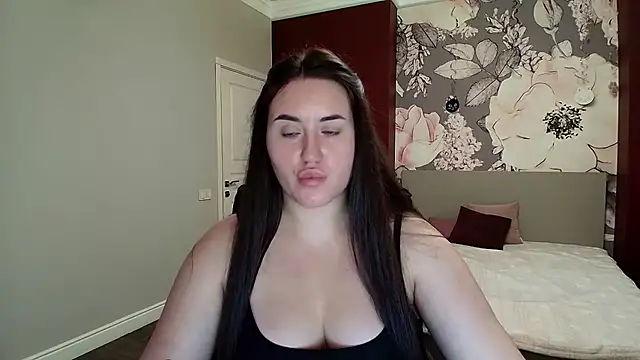 Roxie Bradley online show from 22, 9, 2025