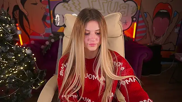 Snapshot of Lili_Danger chatting on 25, 12, 2024 Lili Danger online show from 25, 12, 2024