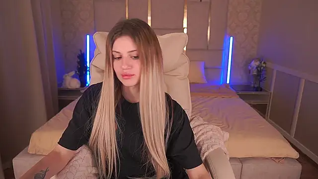 Snapshot of Lili_Danger chatting on 3, 1, 2025 Lili Danger online show from 3, 1, 2025