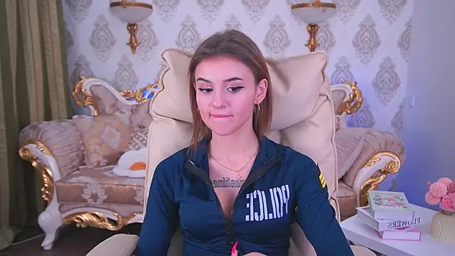 Snapshot of Lili_Danger chatting on 4, 2, 2025 Lili Danger online show from 4, 2, 2025