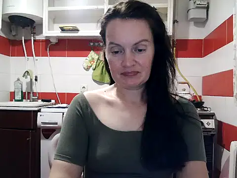LoveNBloom online show from 1, 8, 2026